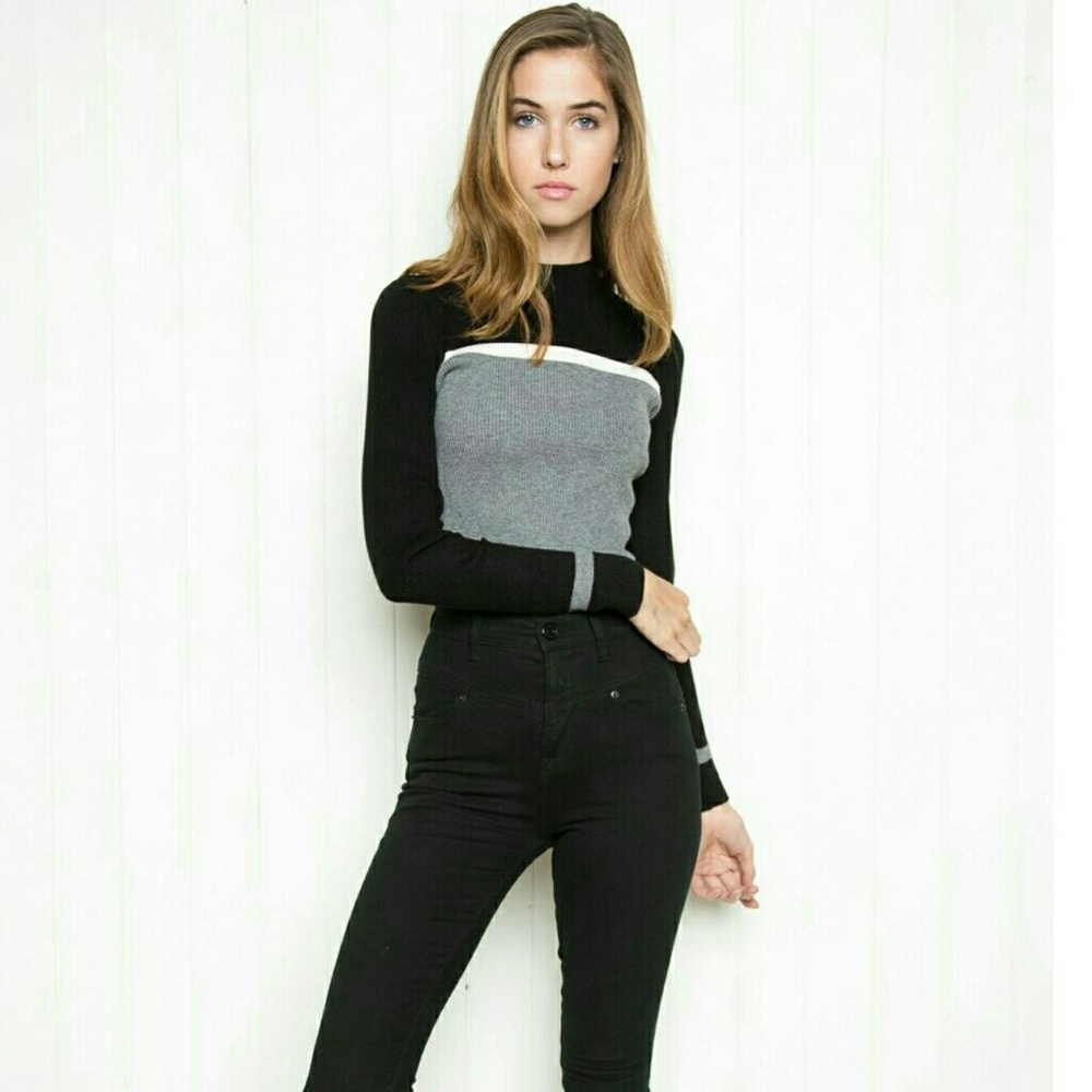 Brandy Melville sweater